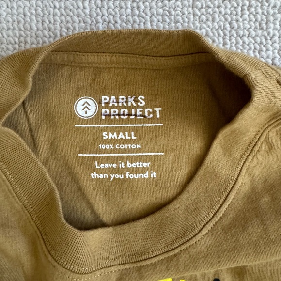 NWT PARKS PROJECT Catskills Flower Patch Long Sleeve Tee Medium Unisex - Picture 3 of 7